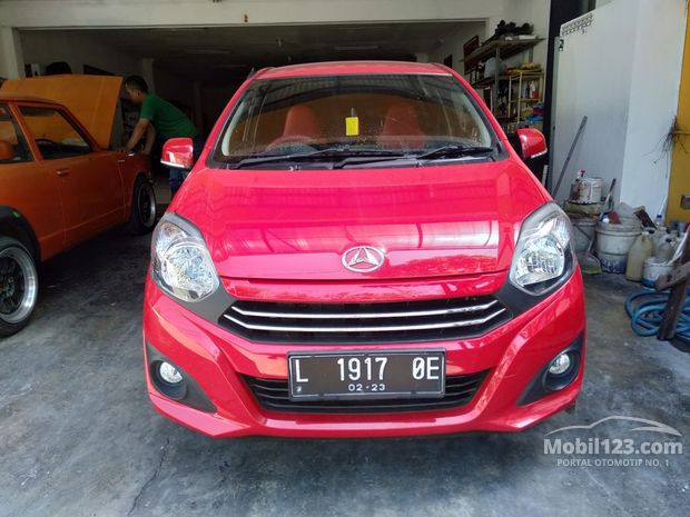 Daihatsu Ayla Mobil bekas dijual di Kediri Jawa-timur 