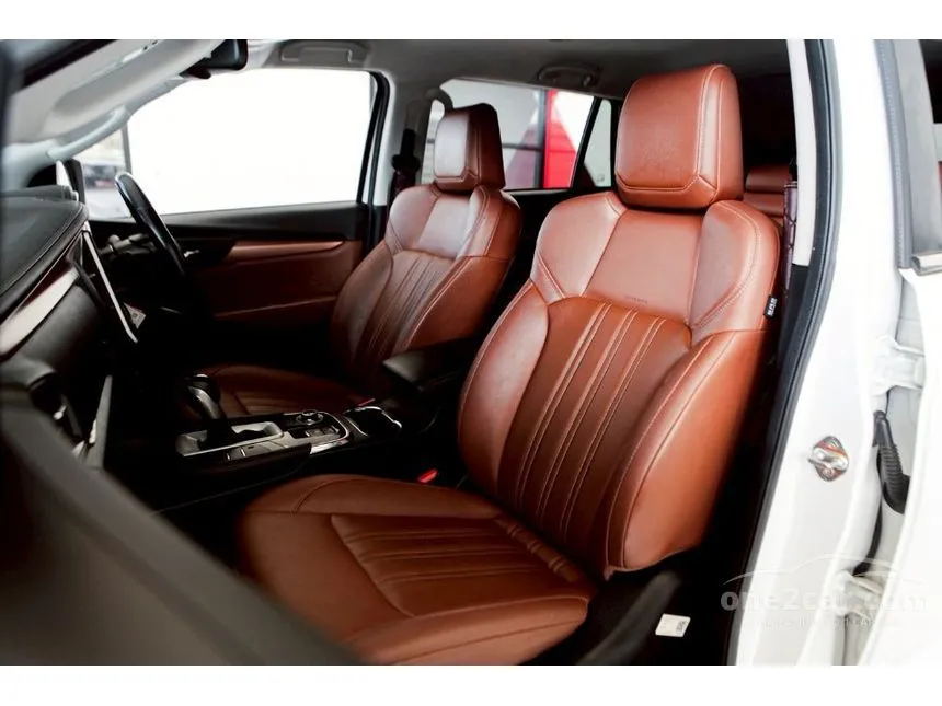 2023 Isuzu MU-X Ultimate SUV