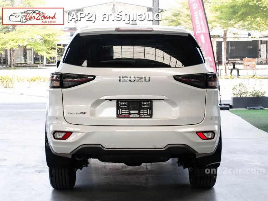 2023 Isuzu MU-X Ultimate SUV