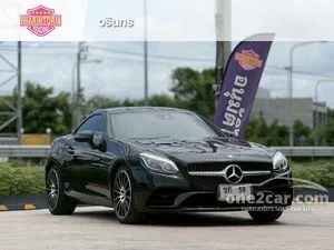 2017 Mercedes-Benz SLC300 2.0 AMG Dynamic Convertible