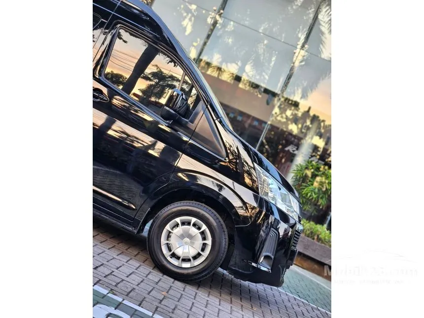 2026 Toyota Hiace Premio Van