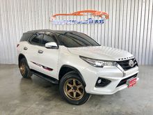 2015 Toyota Fortuner 2.5 (ปี 12-15) V SUV