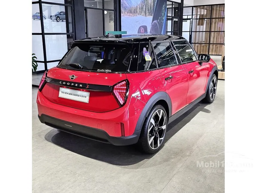 2025 MINI Cooper S 5 Door Hatchback