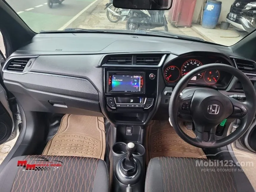 2017 Honda Brio RS Hatchback
