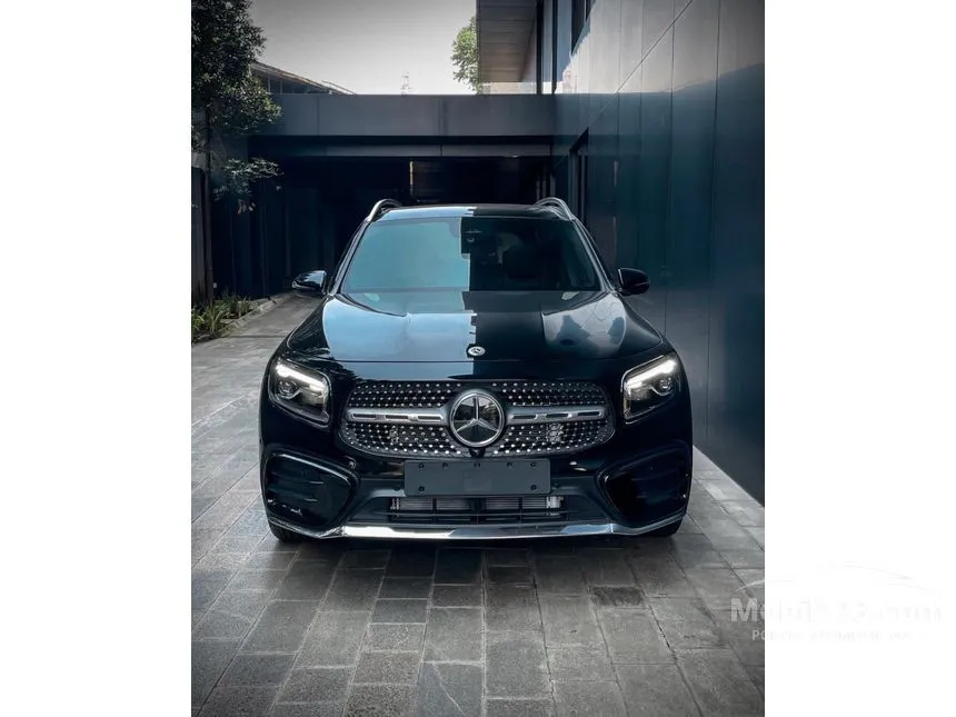 2024 Mercedes-Benz GLB200 AMG Line SUV