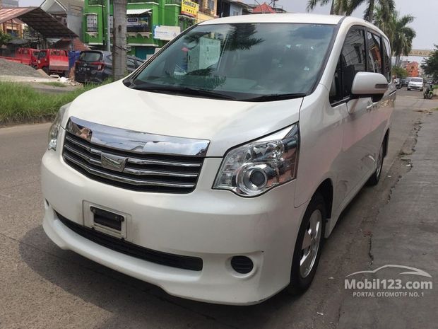 Toyota Nav1 Mobil bekas dijual di Dki Jakarta Indonesia 