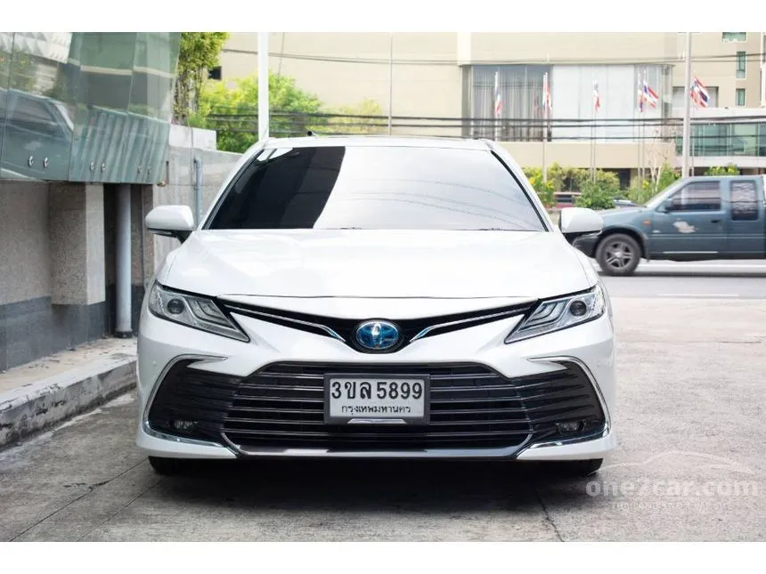 2023 Toyota CAMRY HEV Premium Sedan