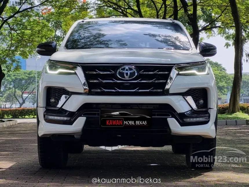 Jual Mobil Toyota Fortuner 2022 GR Sport 4X2 2.8 di Banten Automatic SUV Putih Rp 440.000.000