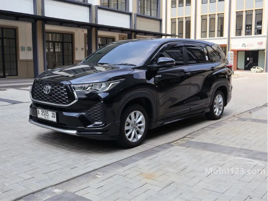2024 Toyota Kijang Innova Zenix V HV (Premium Color) MPV