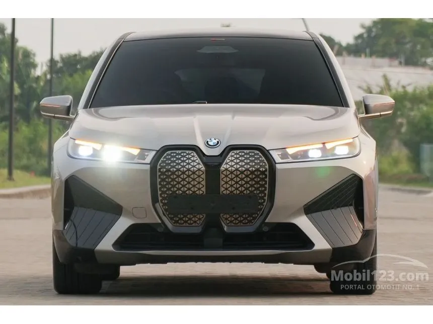 2023 BMW iX xDrive40 Sport SUV