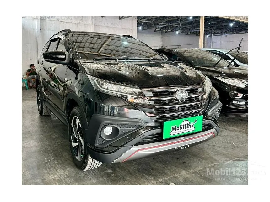 Jual Mobil Toyota Rush 2019 TRD Sportivo 1.5 di Jawa Barat Manual SUV Hitam Rp 198.000.000