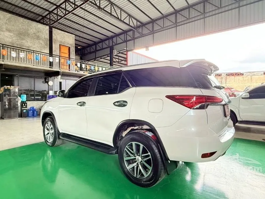 2016 Toyota FORTUNER V SUV