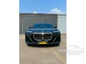 2023 BMW 735i 3.0 M Sport Sedan