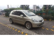 2005 Honda Jazz 1.5 i-DSI Hatchback jual segera