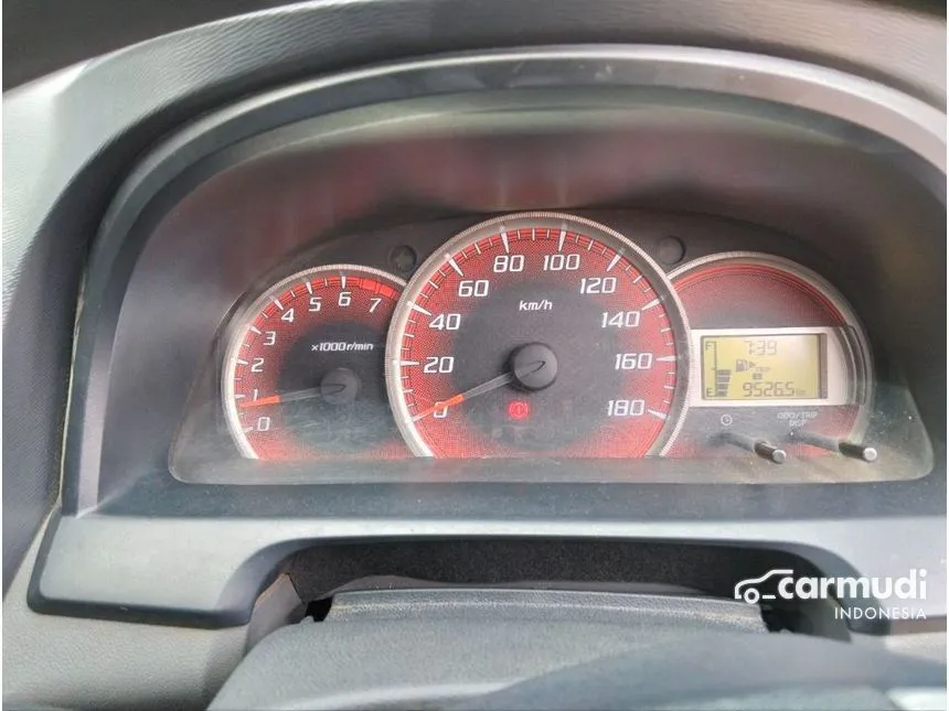 2011 Toyota Avanza Veloz MPV