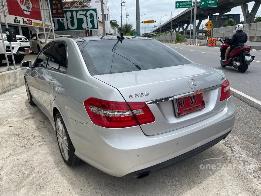 2010 Mercedes-Benz E250 CGI BlueEFFICIENCY Sedan