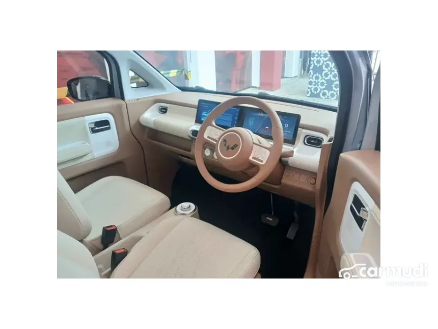 2025 Wuling Air EV Pro 300KM Hatchback