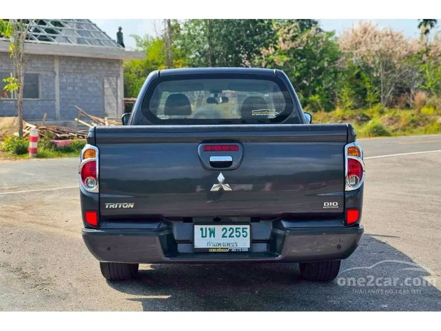 2012 Mitsubishi TRITON GLX Mega Cab Pickup