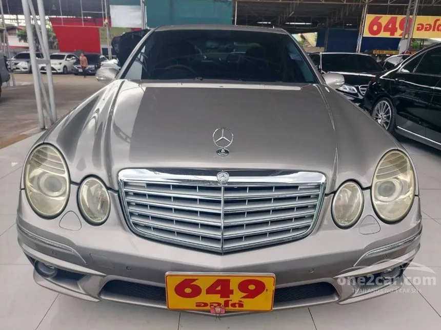 2004 Mercedes-Benz E200 Kompressor Avantgarde Sedan
