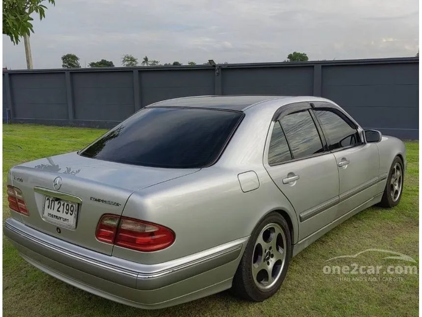 2001 Mercedes-Benz E200 Kompressor Sedan