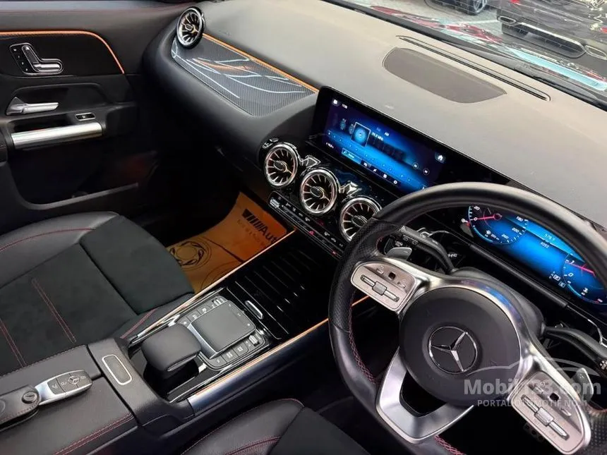 2023 Mercedes-Benz GLA200 AMG Line SUV