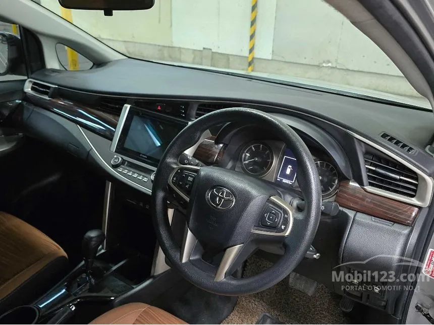 2019 Toyota Kijang Innova V MPV