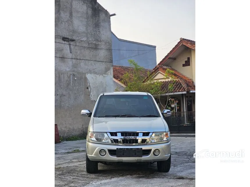 2016 Isuzu Panther LS SUV