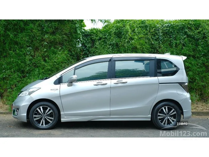 2012 Honda Freed S MPV