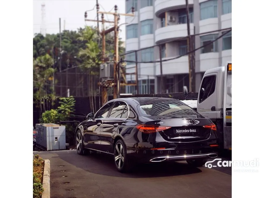 2024 Mercedes-Benz C200 Avantgarde Line Sedan