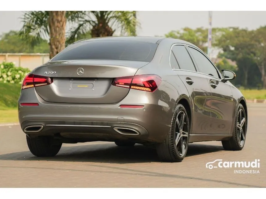 2022 Mercedes-Benz A200 progressive line Sedan