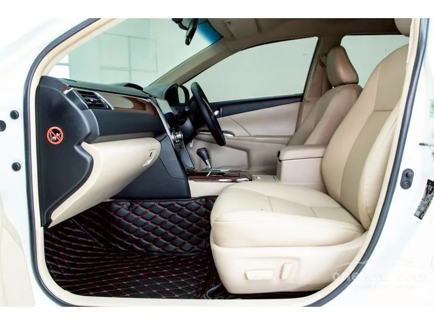 2014 Toyota CAMRY G Extremo Sedan