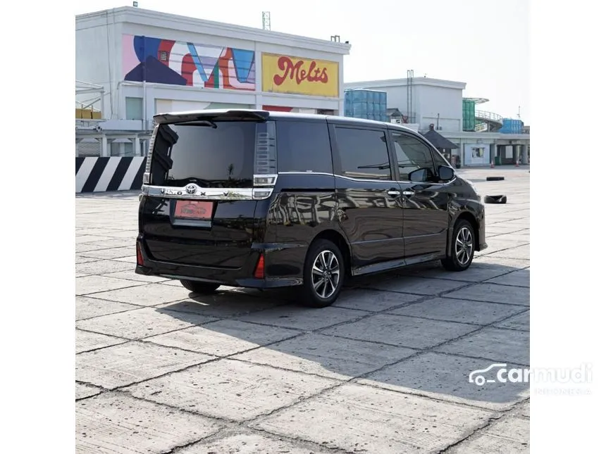 2018 Toyota Voxy Wagon