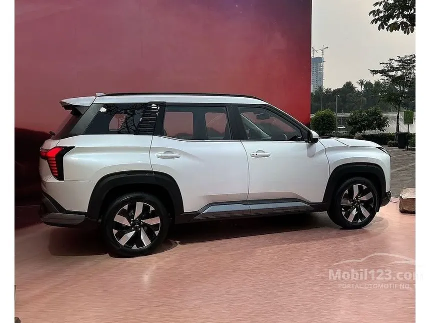 2026 Mitsubishi Destinator Ultimate Premium SUV