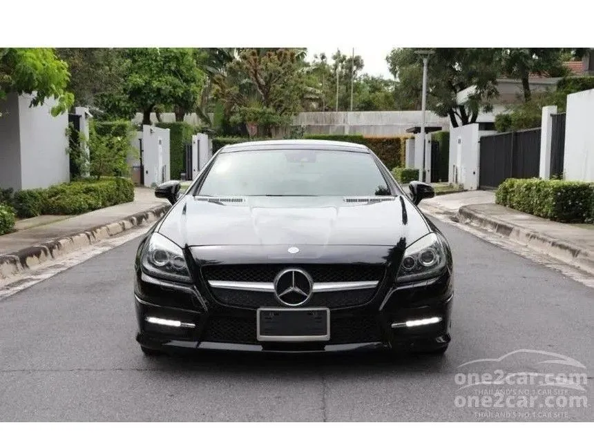 2012 Mercedes-Benz SLK200 AMG Sports BlueEFFICIENCY Convertible