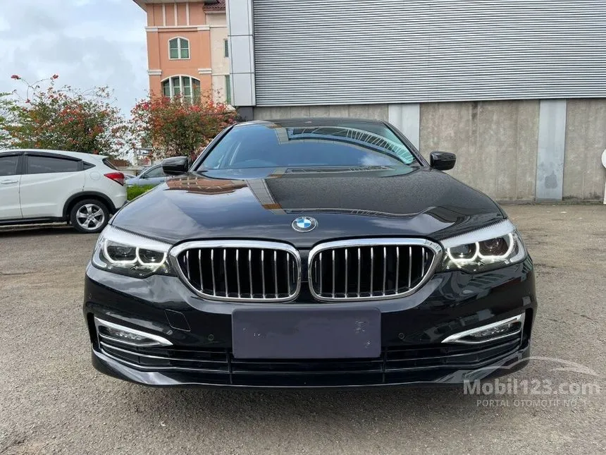 Jual Mobil BMW 530i 2018 Luxury 2.0 di DKI Jakarta Automatic Sedan ...