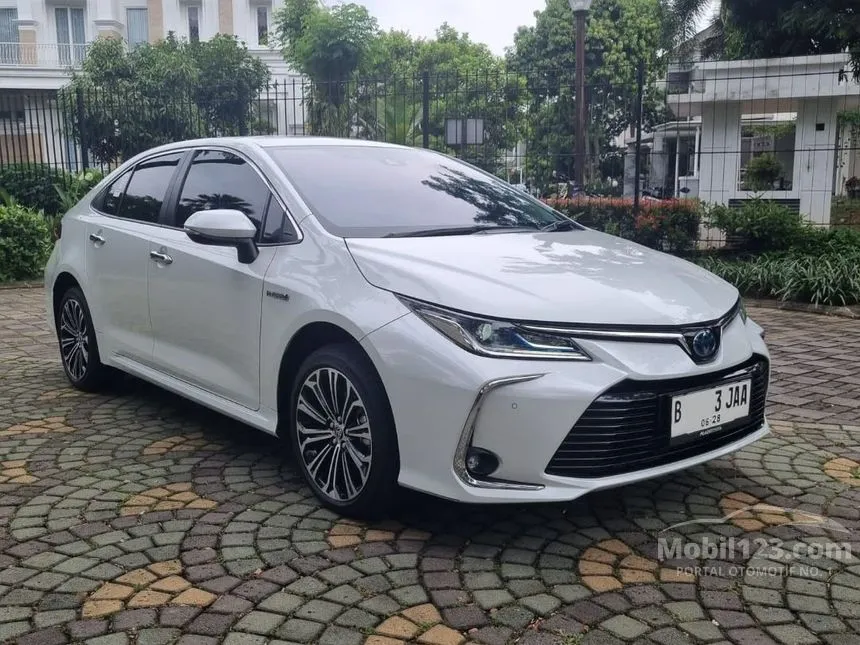 Jual Mobil Toyota Corolla Altis 2023 HYBRID 1.8 di DKI Jakarta Automatic Sedan Putih Rp 585.000.000