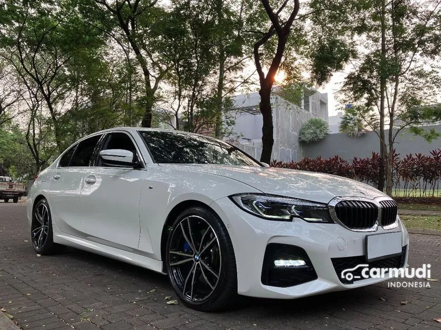 2021 BMW 330i M Sport Sedan