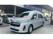 2020 Toyota Commuter 2.8 (ปี 19-30) Van