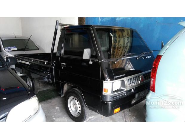 Mitsubishi Colt L300 Mobil bekas dijual di Indonesia 