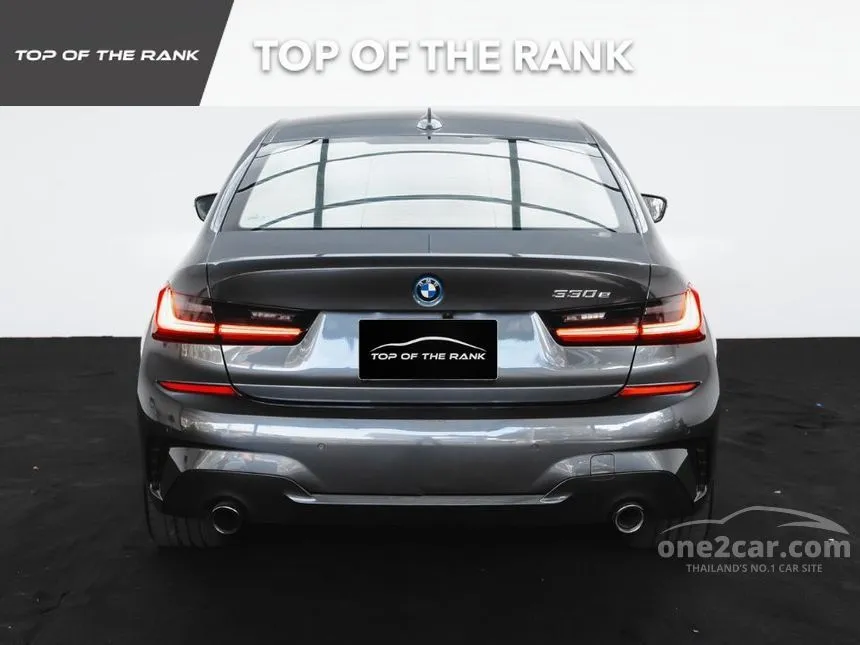 2023 BMW 330e M Sport Sedan