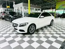 2016 Mercedes-Benz C350 2.0 W205 (ปี 14-22) e Avantgarde Sedan
