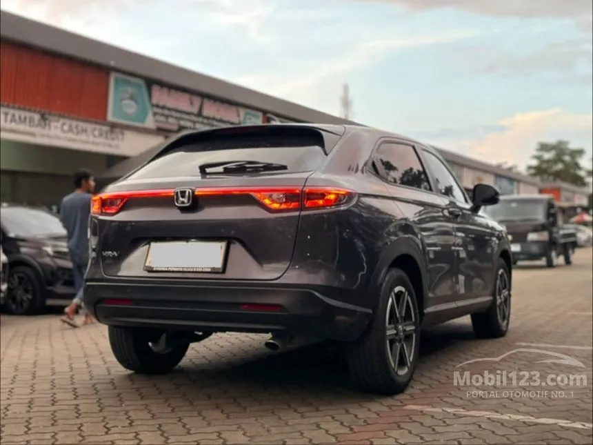 2023 Honda HR-V S SUV