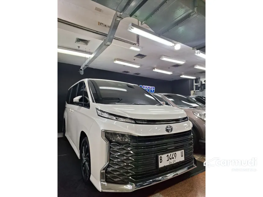 2024 Toyota Voxy (Premium Color) MPV