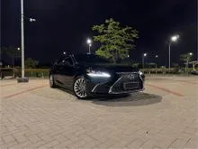 2021 Lexus ES 300h 2.5 Ultra Luxury Sedan Odo 73 Rbuan (TERMURAH)