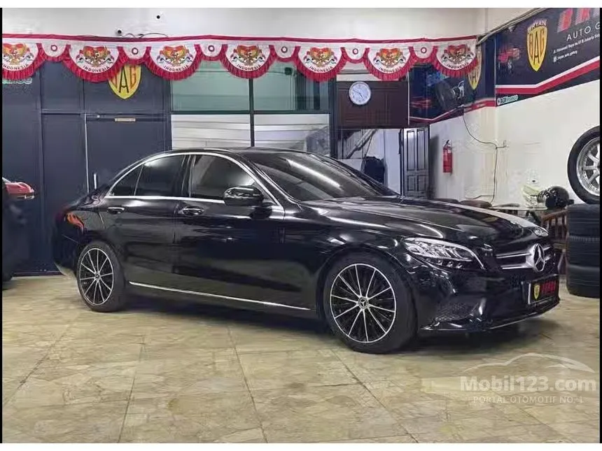 2019 Mercedes-Benz C200 EQ Boost Avantgarde Line Sedan