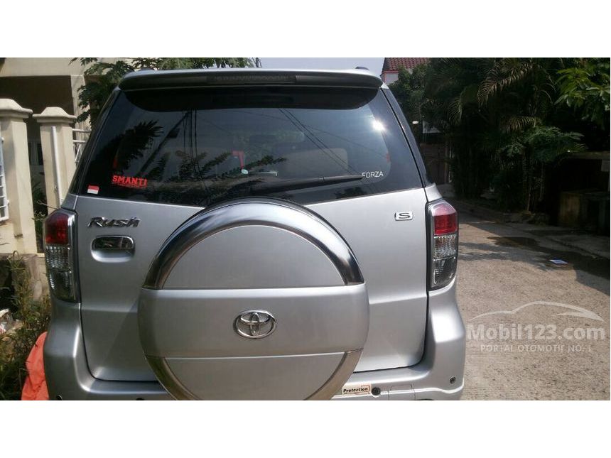 Jual Mobil  Toyota  Rush  2013 S 1 5 di Jawa  Barat  Manual SUV 