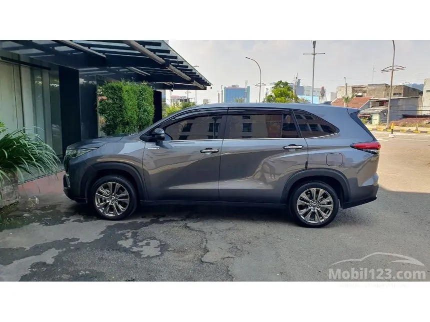 2024 Toyota Kijang Innova Zenix Q HV TSS (Non Premium Color) MPV