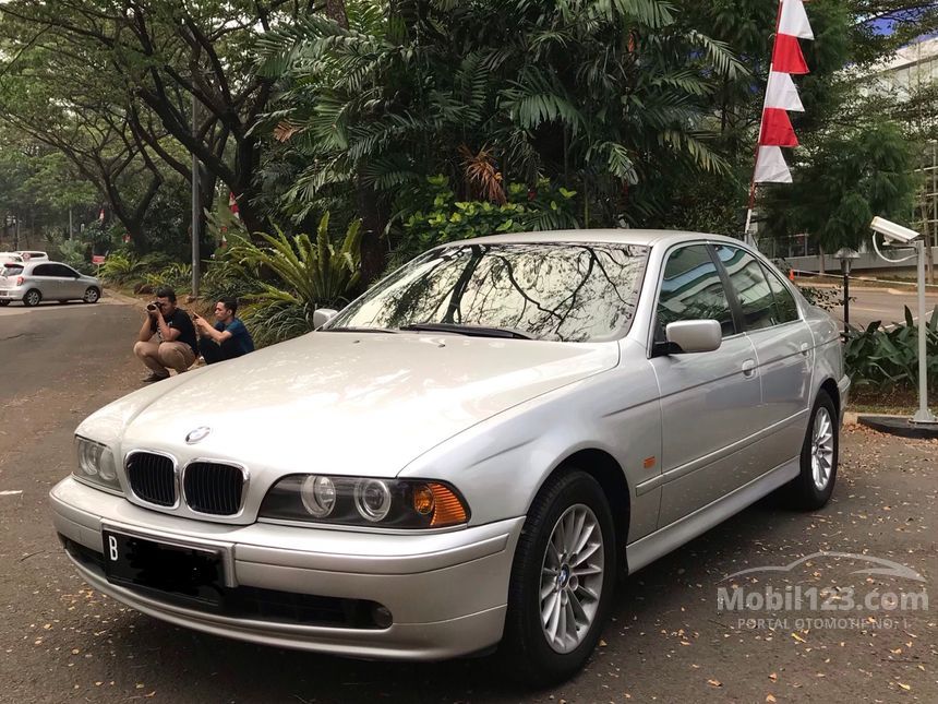 Jual Mobil BMW 530i 2001 E39 3.0 di DKI Jakarta Automatic Sedan Silver ...