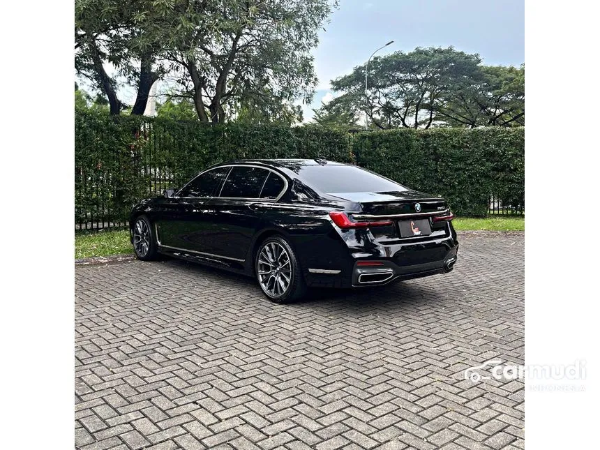 2019 BMW 730Li M Sport Sedan