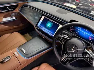 2025 Mercedes-Benz E200 2.0 Exclusive Line Sedan